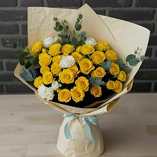 Букет цветов из:  Розы в Красавино