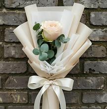 Букет цветов из:  Розы в Красавино