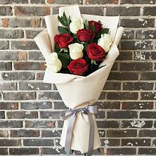 Букет цветов из:  Розы в Красавино
