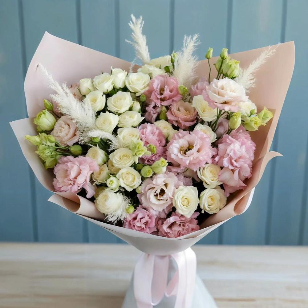 Букет цветов из: Альстромерии и Розы в Красавино