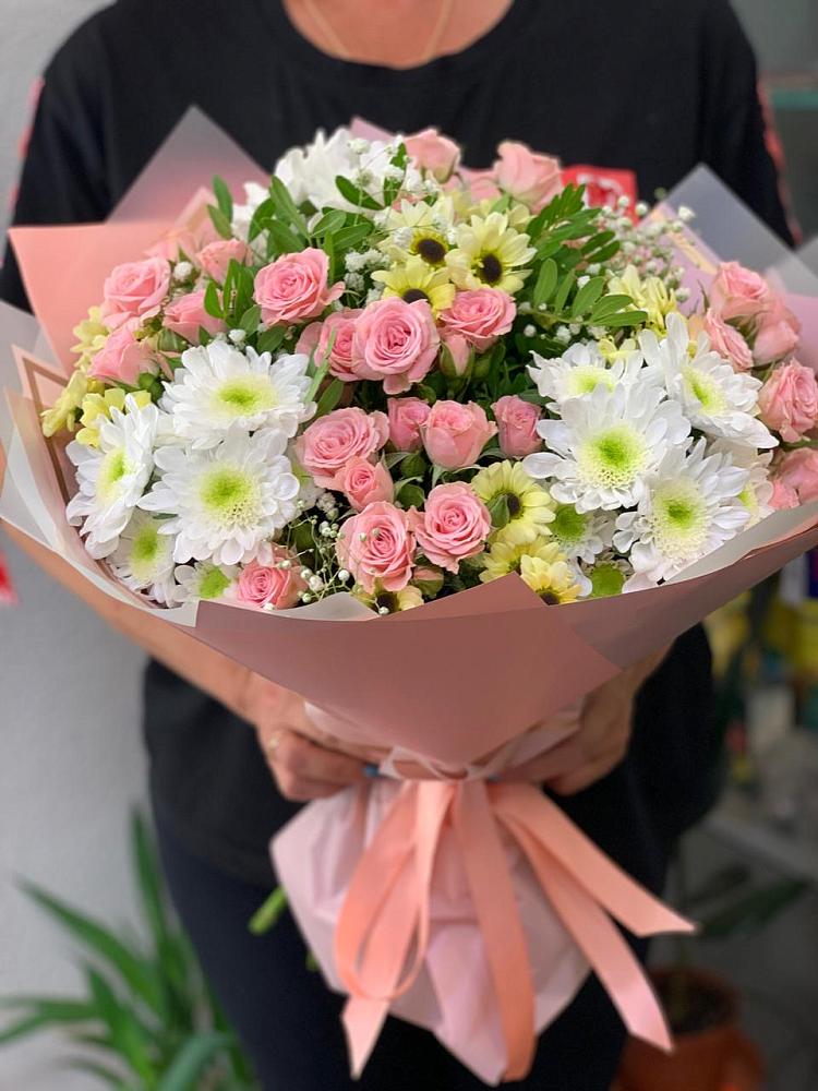 Букет цветов из: Розы и Хризантемы в Красавино