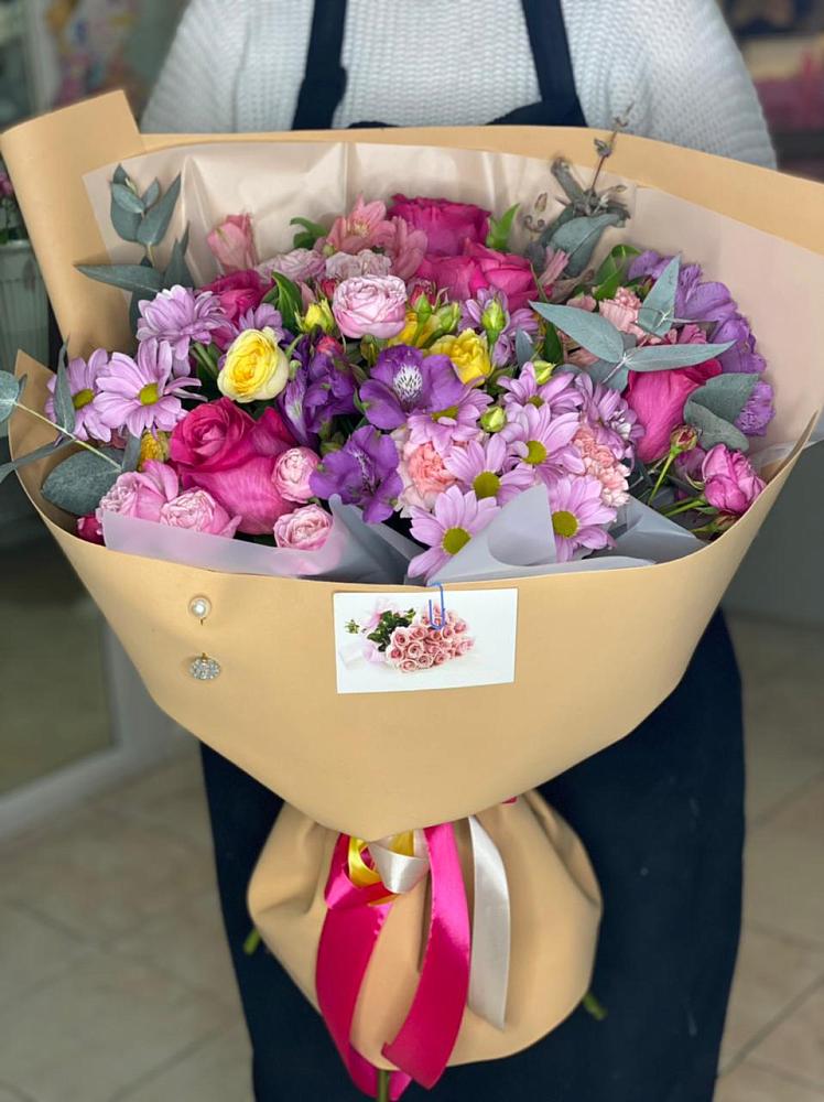 Букет цветов из: Хризантемы, Гвоздики и Альстромерии в Красавино