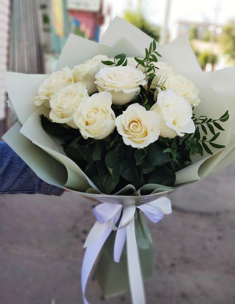 Букет Белые розы Проуд в Красавино