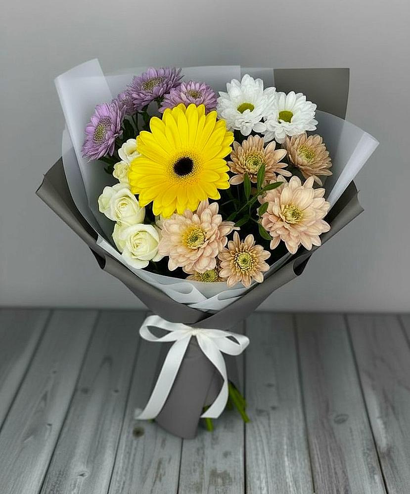 Букет цветов из: Розы, Герберы и Хризантемы в Красавино