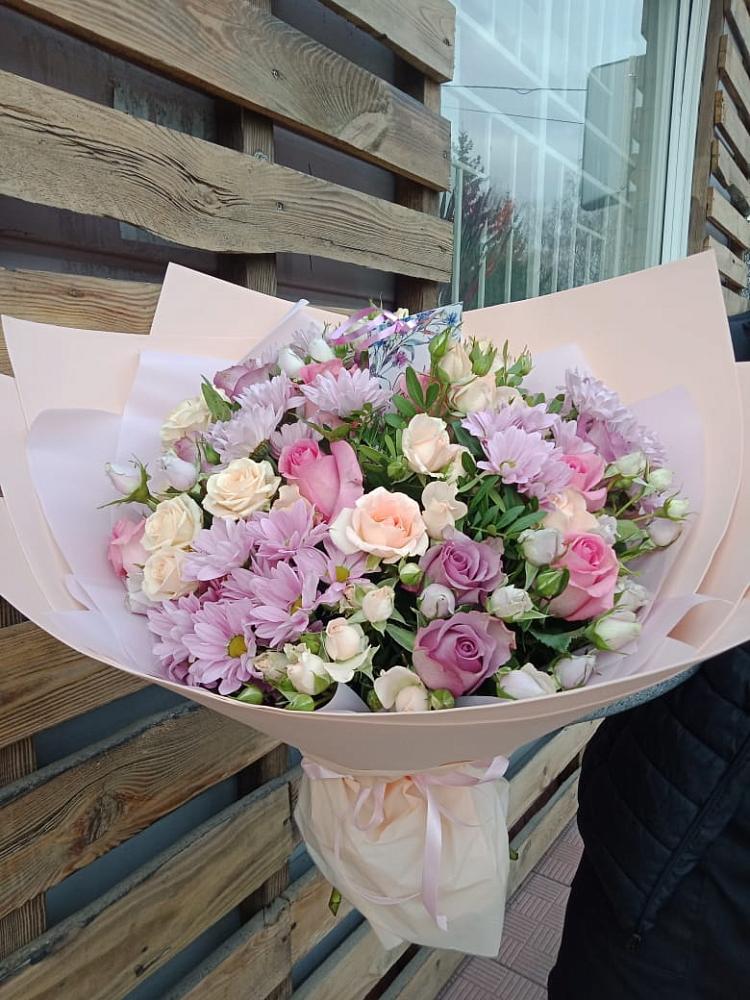 Букет цветов из: Розы и Хризантемы в Красавино