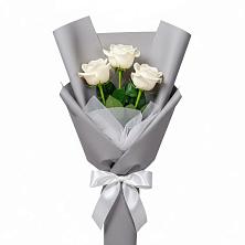 Букет 3 белые розы в Красавино