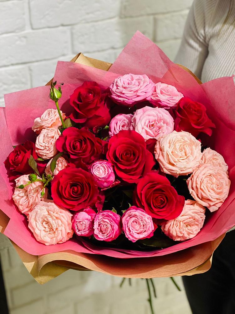 Букет цветов из: Розы в Красавино