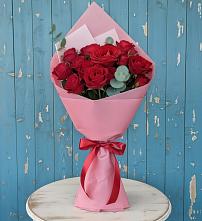 Букет цветов из:  Розы в Красавино