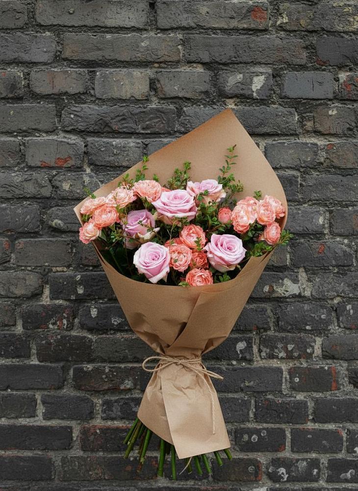 Букет цветов из: Розы в Красавино