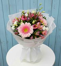 Букет цветов из:  Герберы, Альстромерии и Лизиантусы #REPLACE_PRED# Красавино