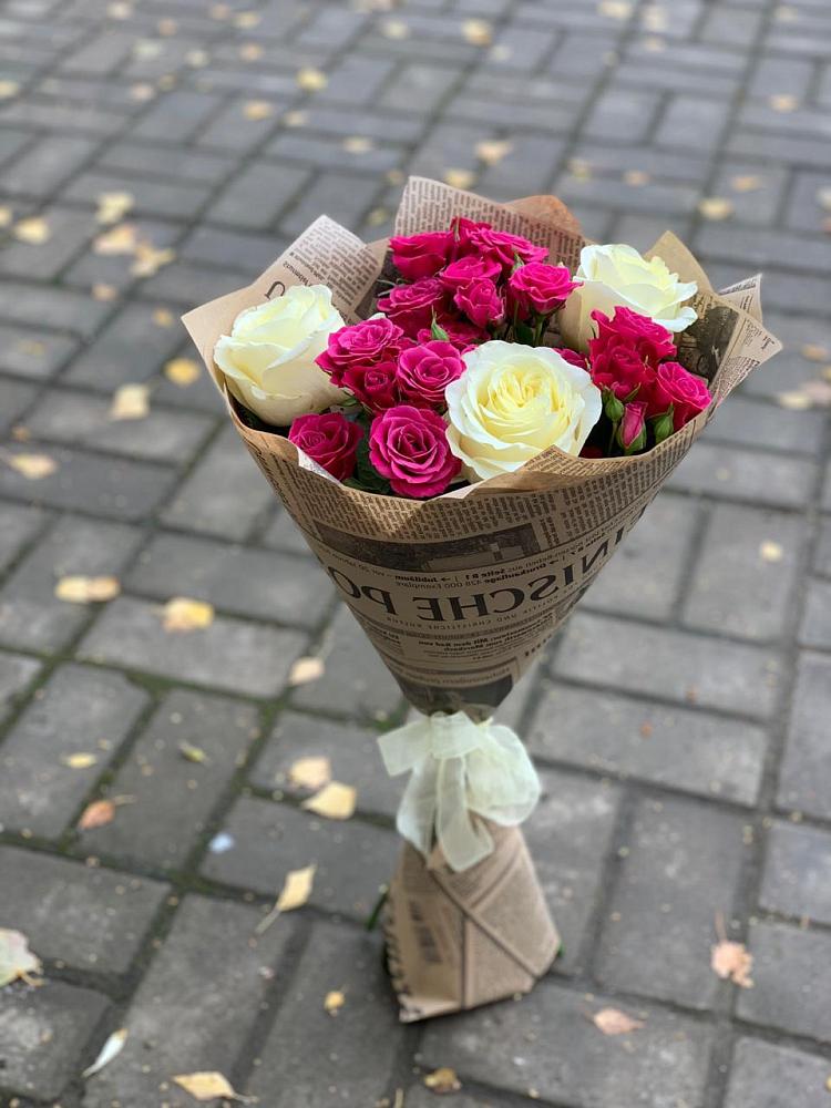 Букет цветов из: Розы в Красавино