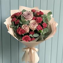 Букет цветов из:  Гвоздики и Розы в Красавино