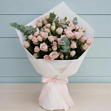 Букет цветов из:  Розы в Красавино