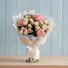 Букет цветов из:  Розы в Красавино