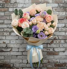 Букет цветов из:  Розы, Лизиантусы и Гвоздики #REPLACE_PRED# Красавино