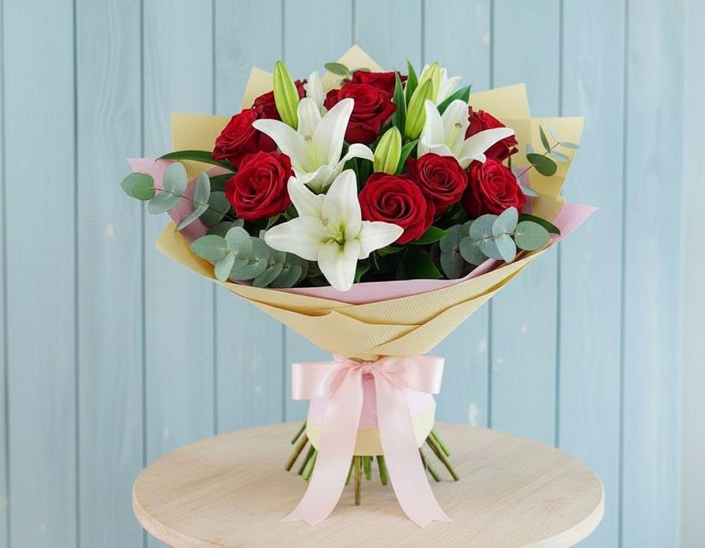 Букет цветов из: Лилии и Розы в Красавино