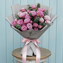 Букет цветов из:  Розы в Красавино
